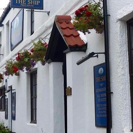 The Ship Inn Holy Island of Lindisfarne Exteriör bild